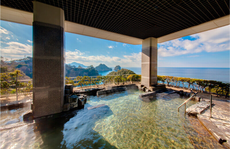 堂ヶ島の絶景を望みながらリラックスした時間をお過ごしいただけます【堂ヶ島ニュー銀水】