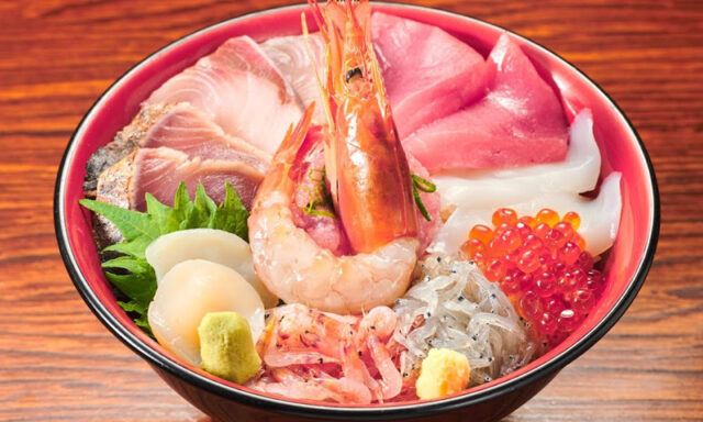 ご当地グルメもツーリングの楽しみ。沼津港観光はもちろん港から鮮度と味一番を【魚河岸 丸天】