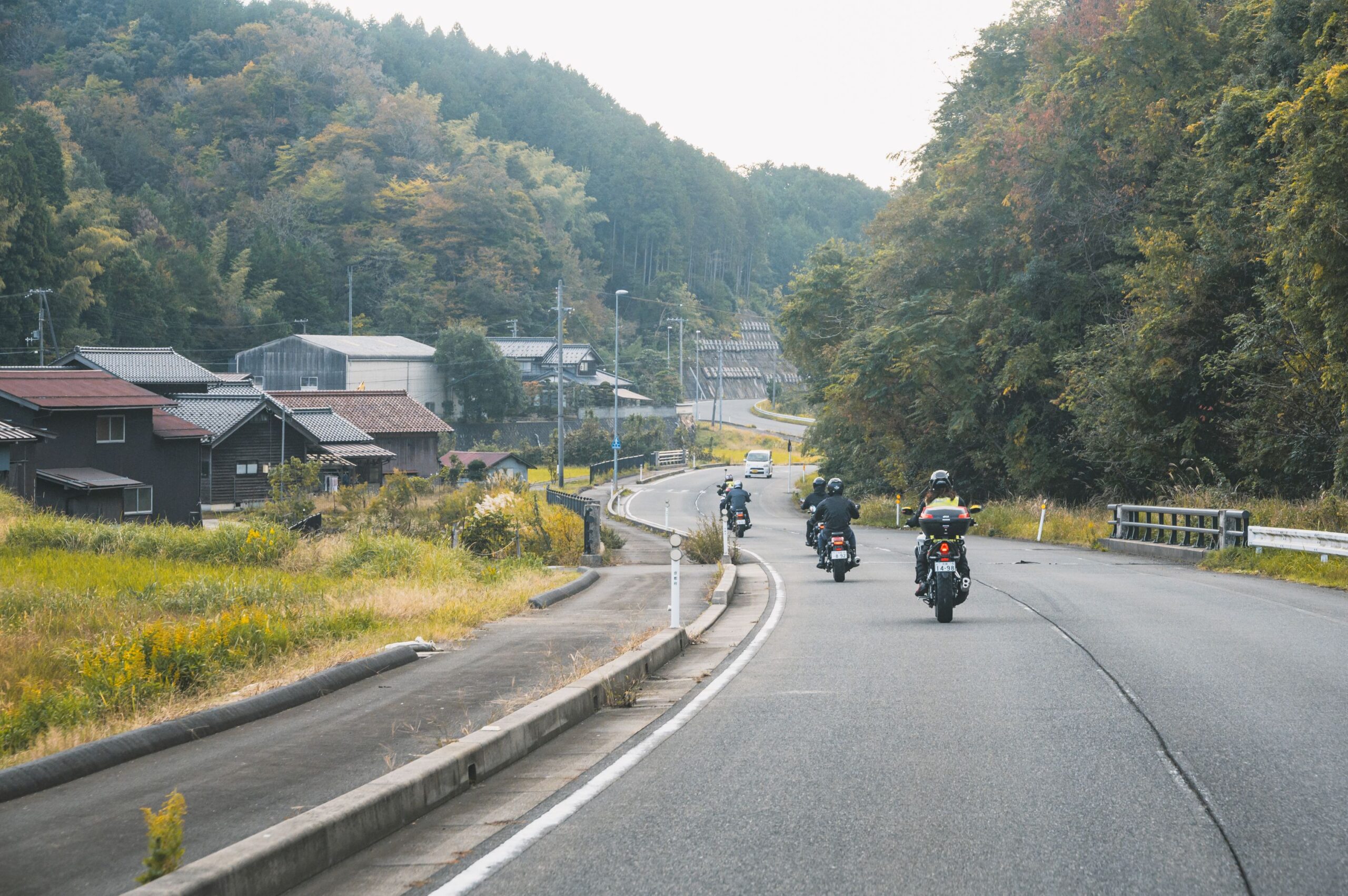 京都北部の山間のワインディングロードもお楽しみいただけます