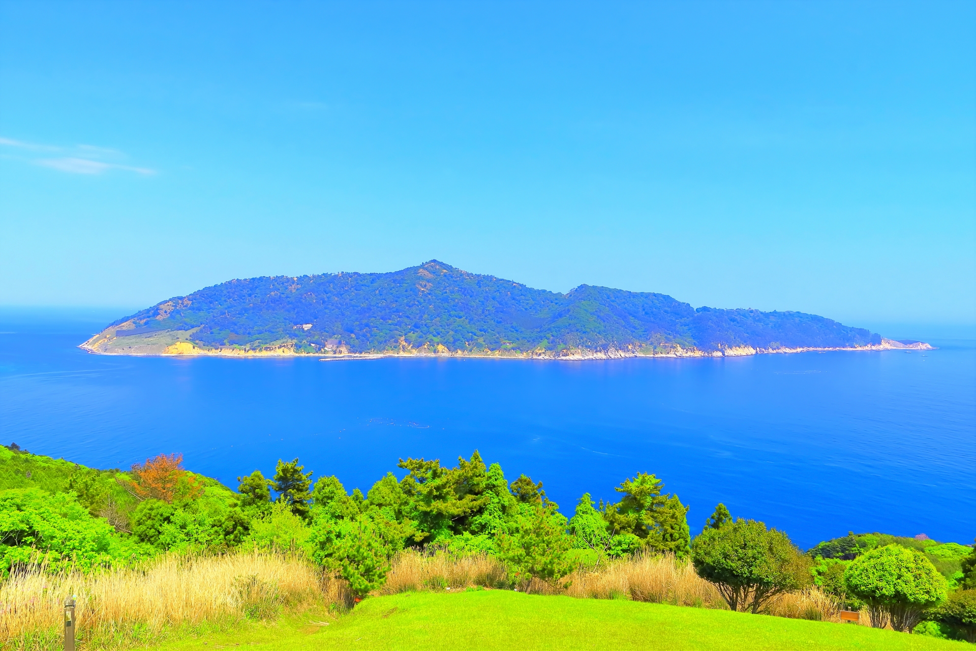 牡鹿半島の全景や金華山など、牡鹿半島随一の眺望が楽しめる御番所公園。